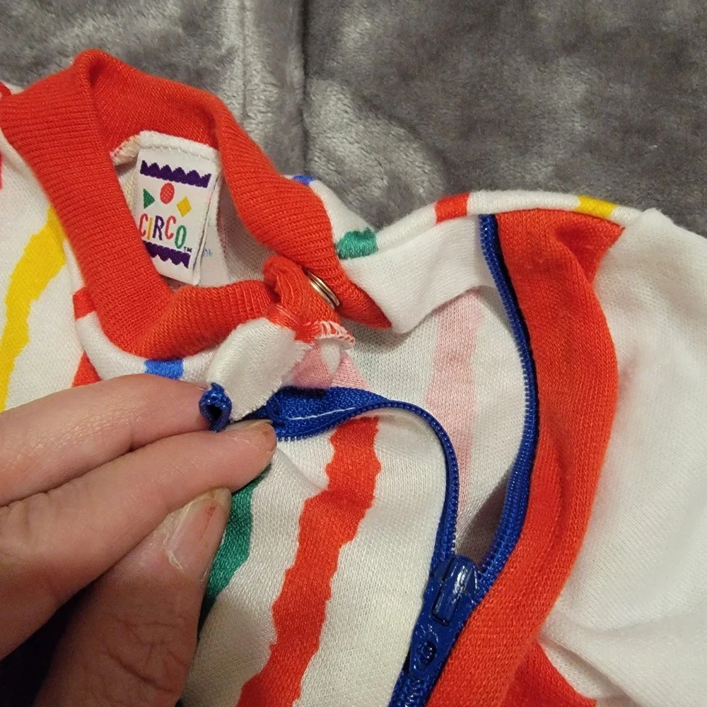 Vintage Circo Footed Sleeper Baby Medium White Colorful Excellent Striped Zip